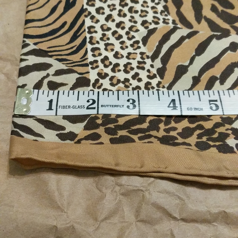 Bill Blass 100% Silk Scarf Animal Print - Picture 5 of 11